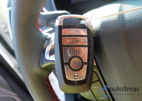 2024 Ford Edge St-Line from USA, damaged, VIN 2FMPK4J99RBA91645